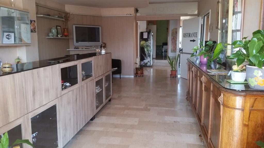 Le Colombelle Ξενοδοχείο SantʼAngelo Εξωτερικό φωτογραφία